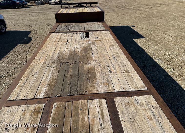 image for item GG9961 1998 Dakota Trail Eze  drop deck equipment trailer