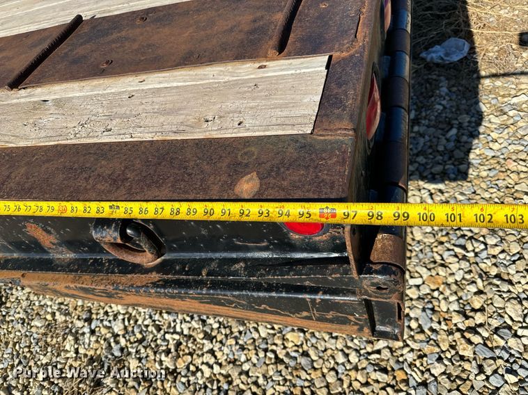 image for item GG9961 1998 Dakota Trail Eze  drop deck equipment trailer