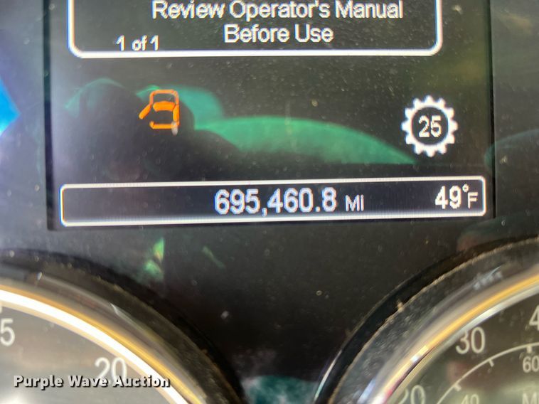 image for item HF9992 2016 Peterbilt  587 semi truck