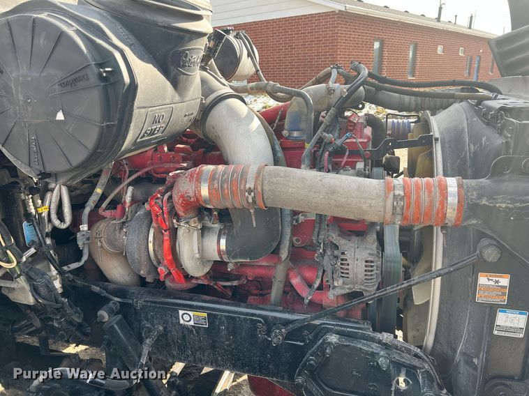 image for item HF9992 2016 Peterbilt  587 semi truck