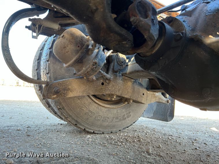 image for item HF9993 2007 Peterbilt 387  semi truck