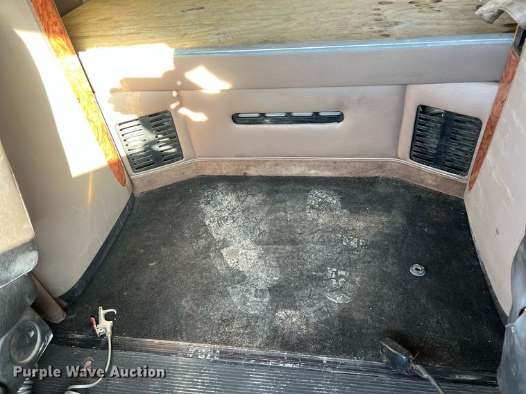 image for item HF9993 2007 Peterbilt 387  semi truck