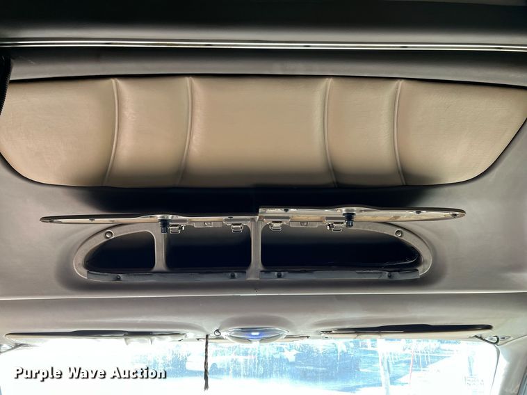 image for item HF9993 2007 Peterbilt 387  semi truck