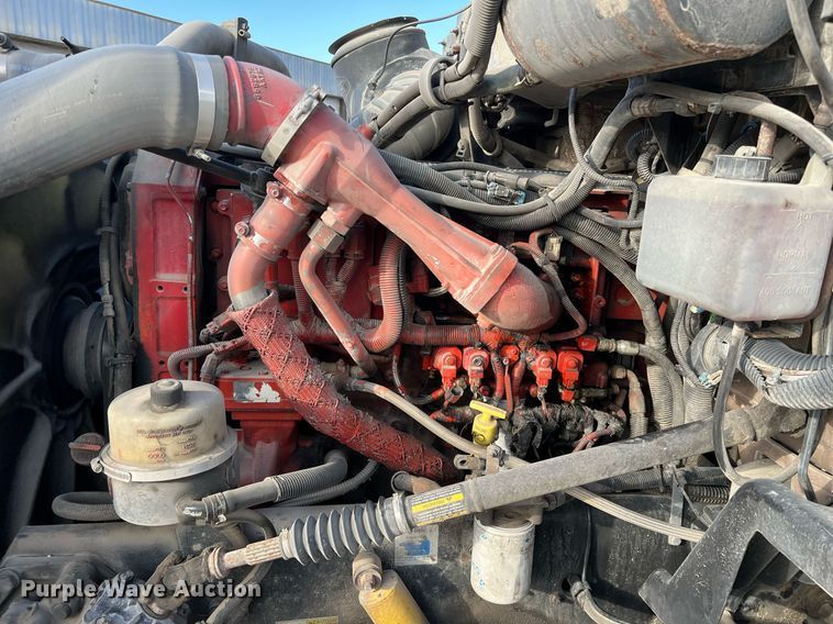 image for item HF9993 2007 Peterbilt 387  semi truck