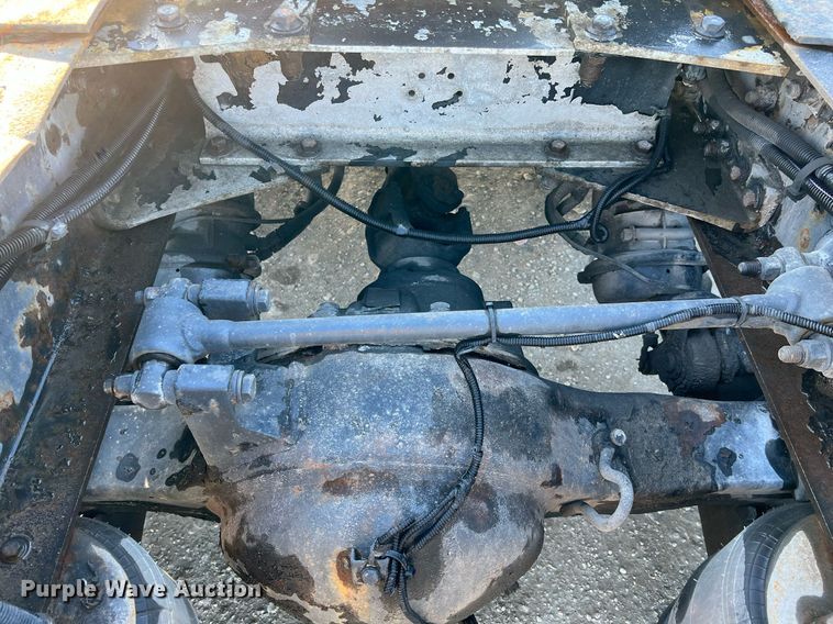 image for item HF9994 2007 Peterbilt 387 semi truck