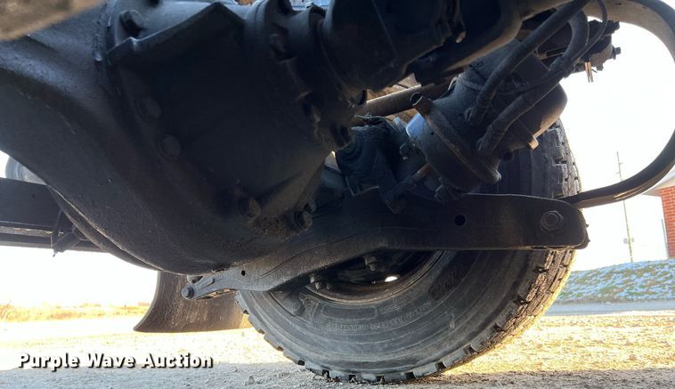 image for item HF9994 2007 Peterbilt 387 semi truck