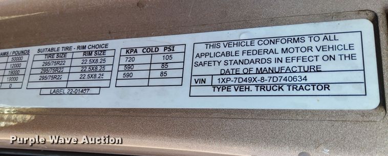 image for item HF9994 2007 Peterbilt 387 semi truck