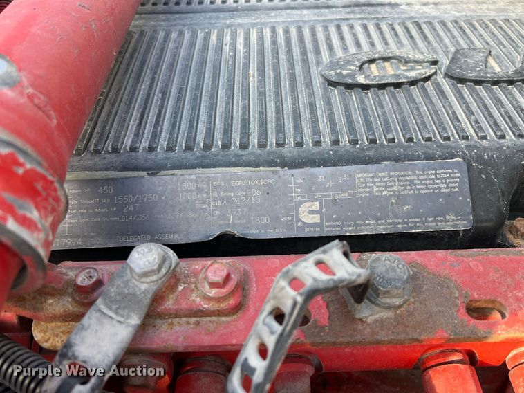 image for item HF9995 2015 Peterbilt 587 semi truck