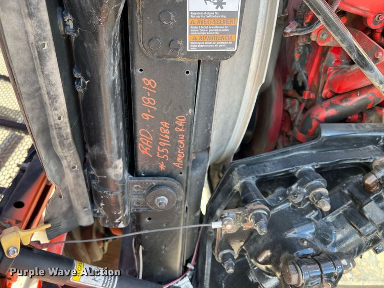 image for item HF9995 2015 Peterbilt 587 semi truck