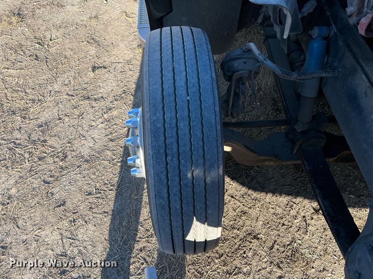 image for item HF9996 2016 Peterbilt  587 semi truck