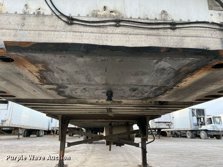 image for item HF9997 2005 Utility VS2R  refrigerated van trailer