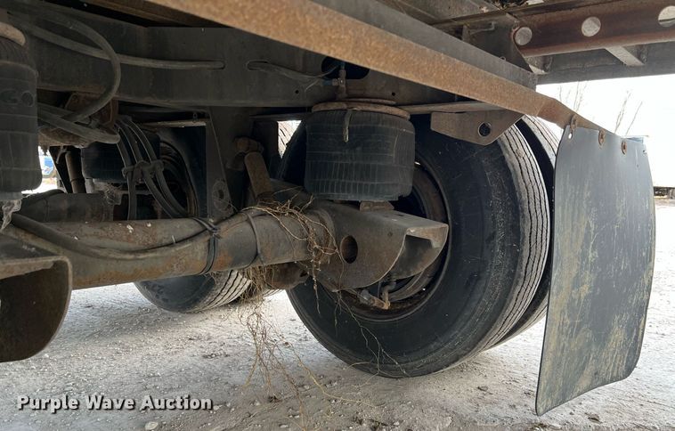 image for item HF9997 2005 Utility VS2R  refrigerated van trailer