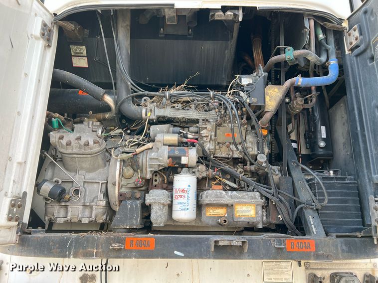 image for item HF9997 2005 Utility VS2R  refrigerated van trailer