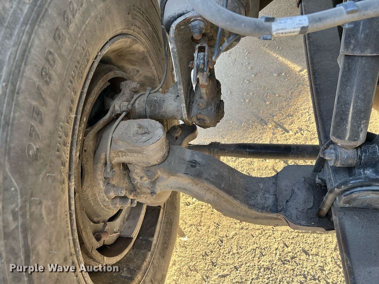 image for item HF9999 2015 Peterbilt  587 semi truck