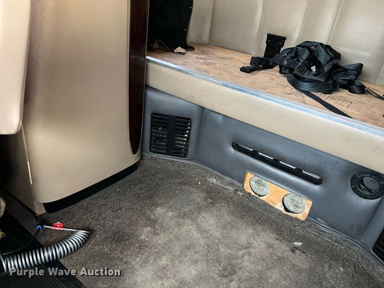 image for item HF9999 2015 Peterbilt  587 semi truck