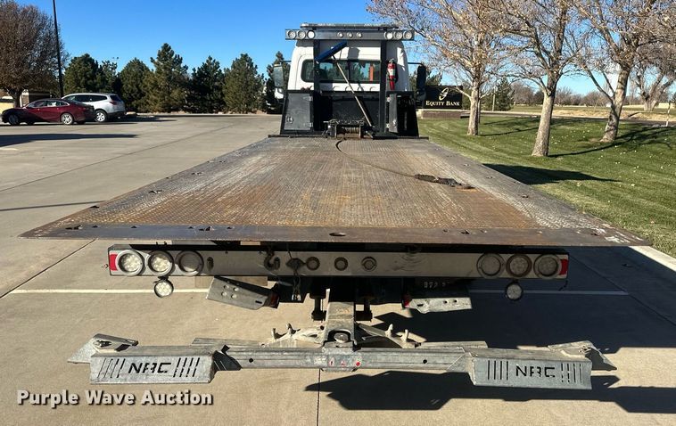 image for item IU9243 2018 Freightliner  rollback truck