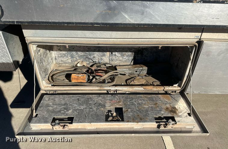 image for item IU9243 2018 Freightliner  rollback truck