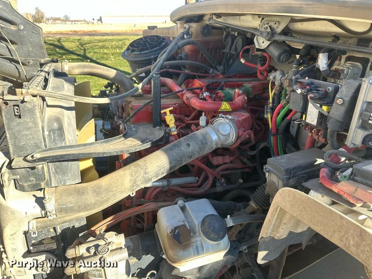 image for item IU9243 2018 Freightliner  rollback truck