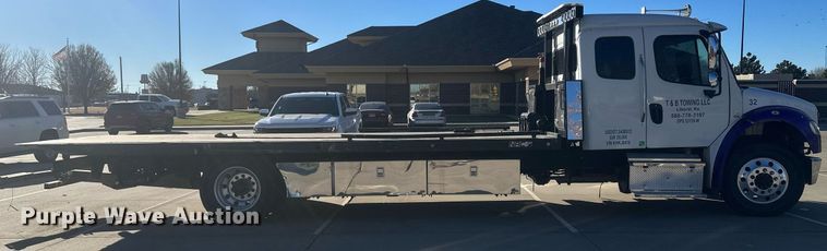 image for item IU9244 2019 Freightliner  rollback truck