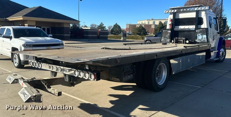 image for item IU9244 2019 Freightliner  rollback truck