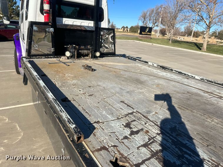 image for item IU9244 2019 Freightliner  rollback truck