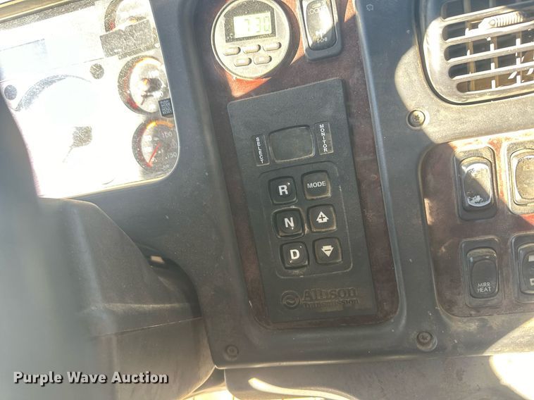 image for item IU9244 2019 Freightliner  rollback truck