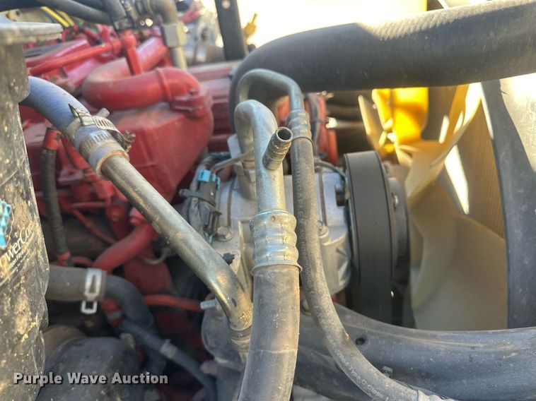 image for item IU9244 2019 Freightliner  rollback truck