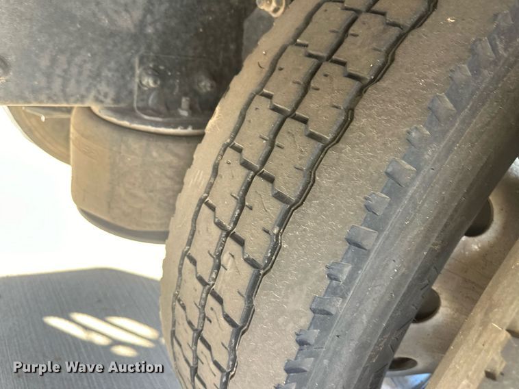 image for item IU9244 2019 Freightliner  rollback truck