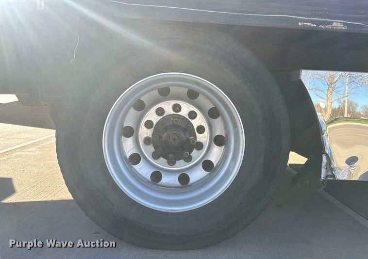 image for item IU9244 2019 Freightliner  rollback truck