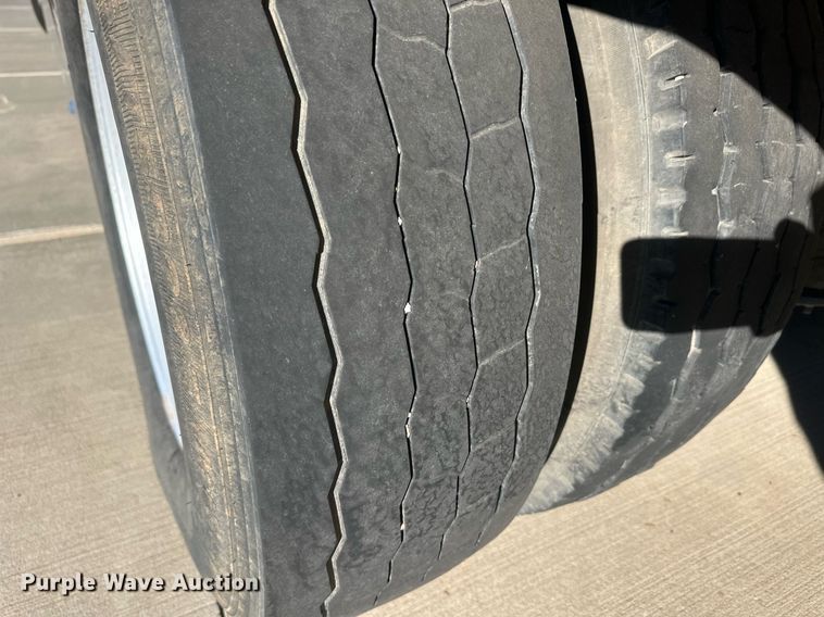 image for item IU9244 2019 Freightliner  rollback truck