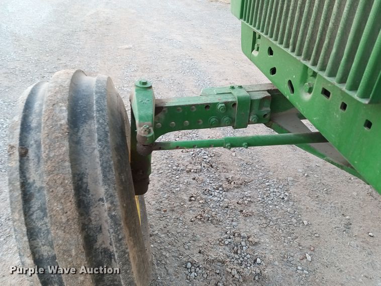 image for item KG9549 1985 John Deere 4050  tractor