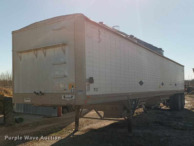 image for item KG9563 1988 Wilson DWH-200  grain trailer
