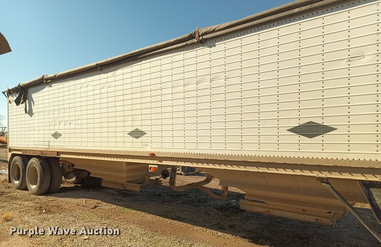 image for item KG9563 1988 Wilson DWH-200  grain trailer