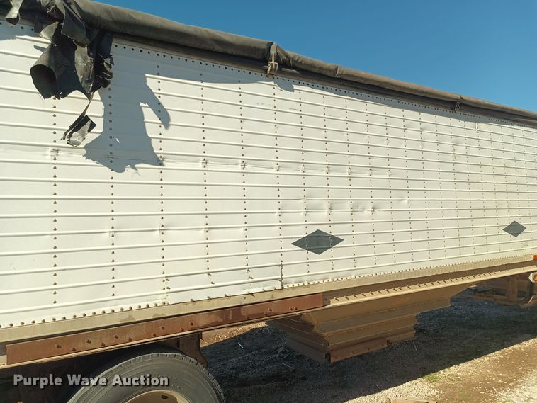 image for item KG9563 1988 Wilson DWH-200  grain trailer