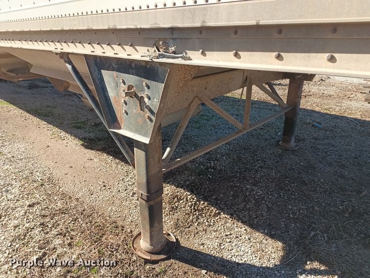 image for item KG9563 1988 Wilson DWH-200  grain trailer