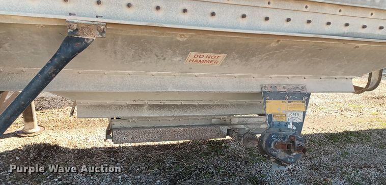 image for item KG9563 1988 Wilson DWH-200  grain trailer