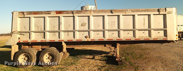 image for item KG9567 1993 East  end dump trailer
