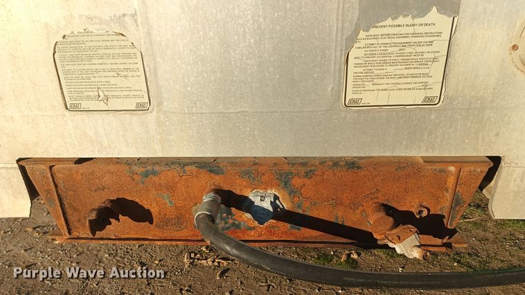 image for item KG9567 1993 East  end dump trailer