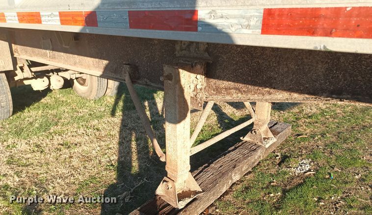 image for item KG9567 1993 East  end dump trailer