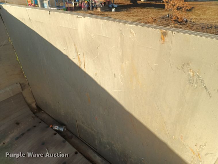 image for item KG9567 1993 East  end dump trailer