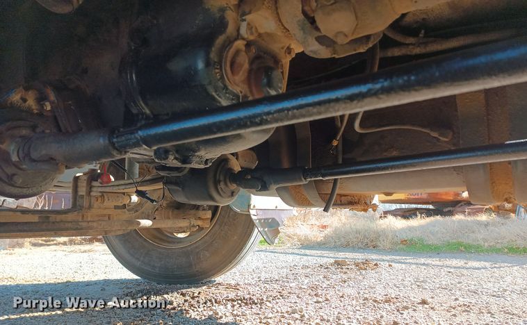 image for item KG9579 2001 Freightliner FL70  fuel truck