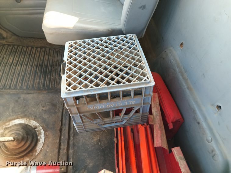 image for item KG9579 2001 Freightliner FL70  fuel truck