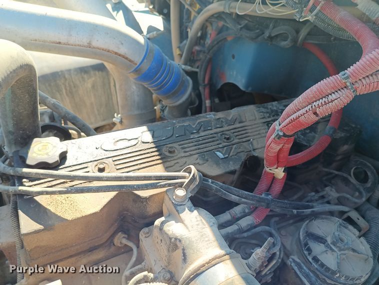 image for item KG9579 2001 Freightliner FL70  fuel truck