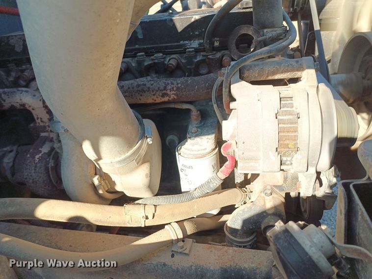 image for item KG9579 2001 Freightliner FL70  fuel truck