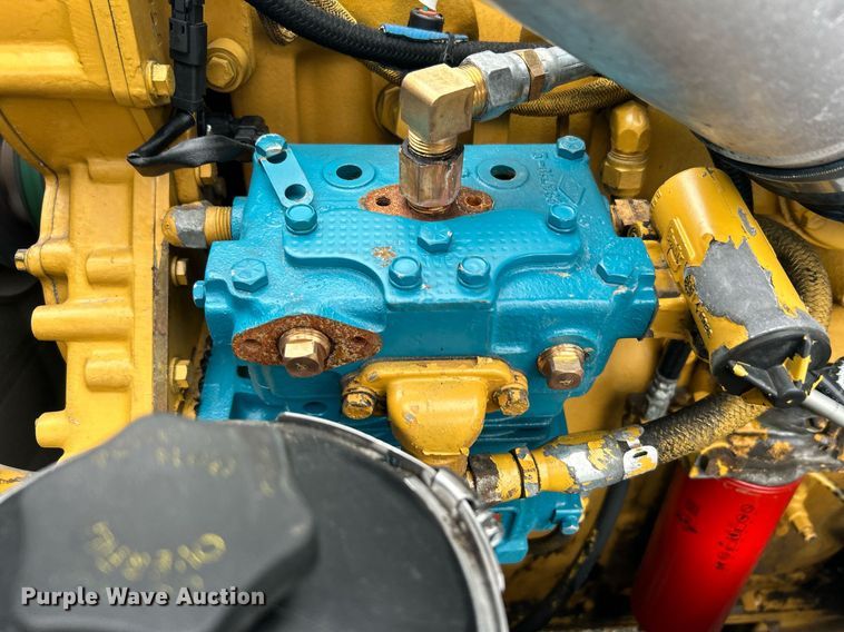 image for item KH9664 2000 International 9900i  semi truck