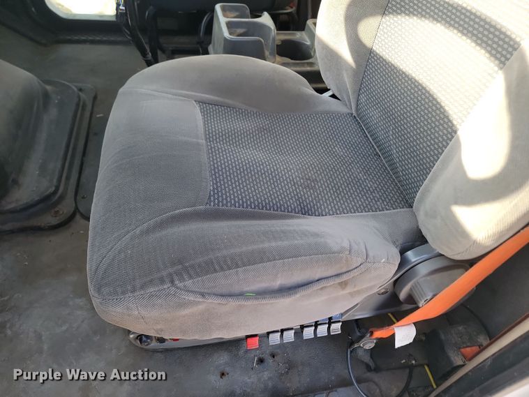 image for item KU9011 2004 Sterling AT9500  semi truck