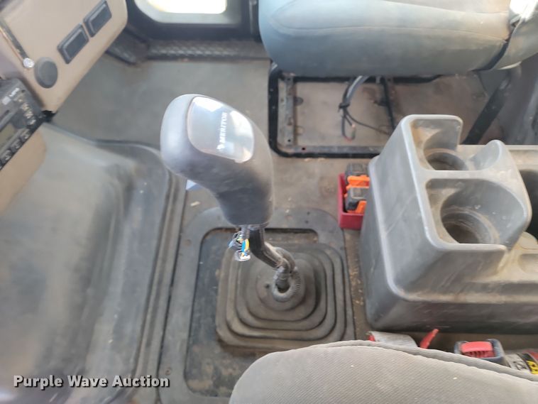 image for item KU9011 2004 Sterling AT9500  semi truck