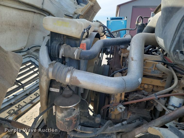 image for item KU9011 2004 Sterling AT9500  semi truck