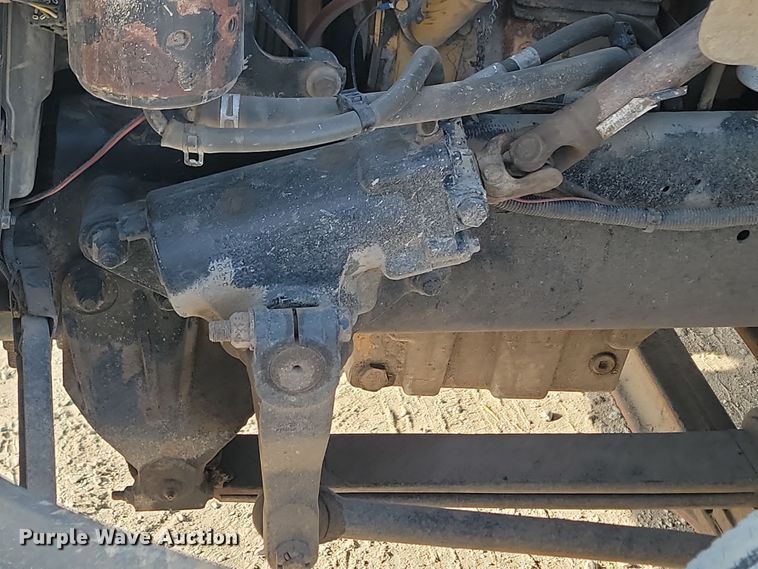 image for item KU9011 2004 Sterling AT9500  semi truck