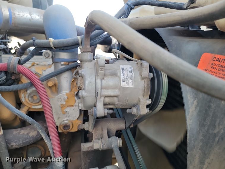 image for item KU9011 2004 Sterling AT9500  semi truck